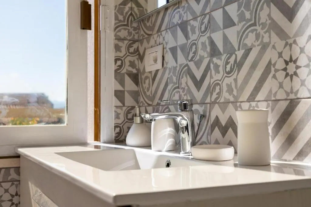 Gemelli Guest House Olbia 0*,